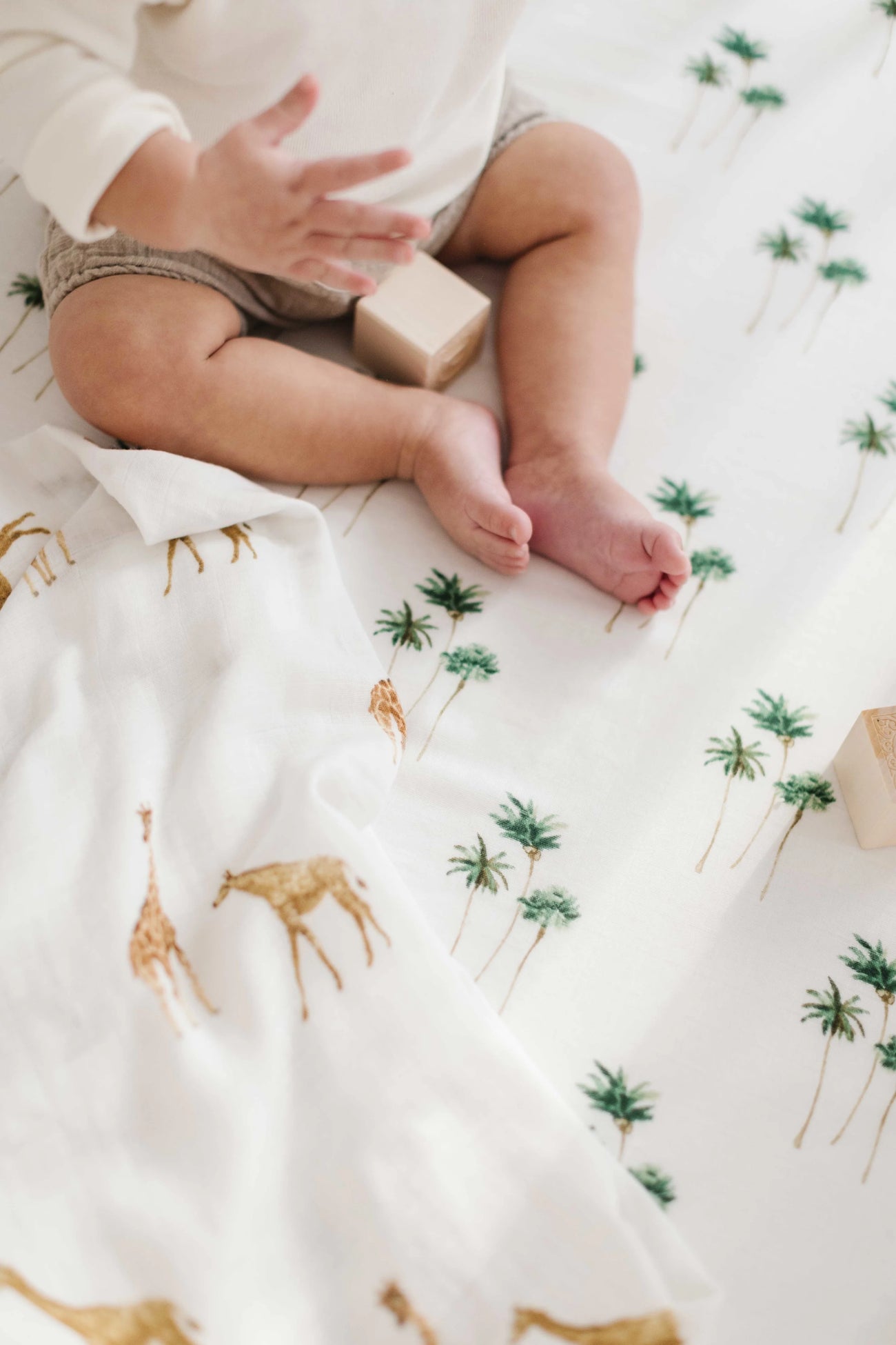 Palm leaf sale swaddle