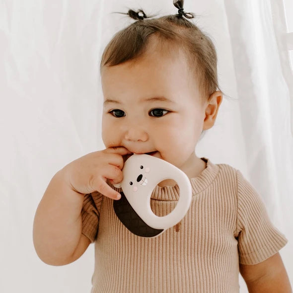 Beaver Teether - Latte